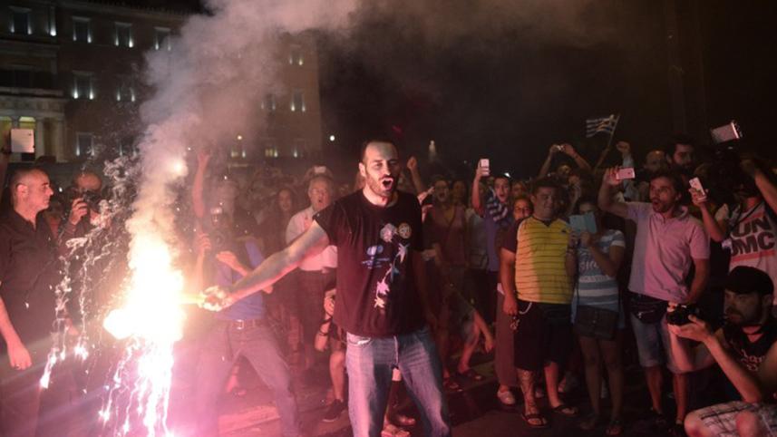 Greek-voters.jpg