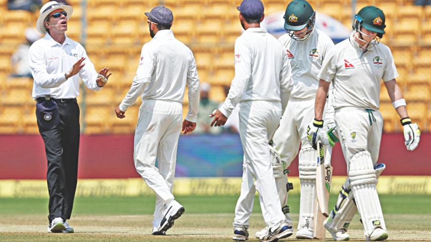 india vs aus.jpg