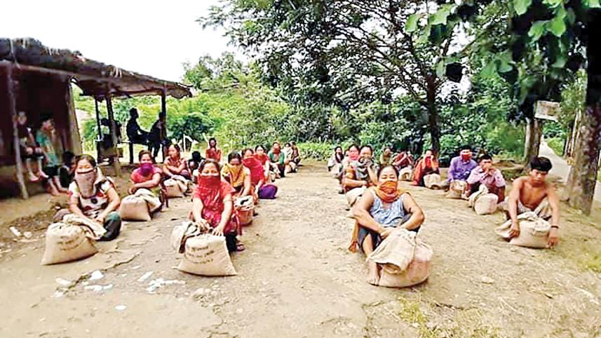 Indigenous-volunteers-help-communities.jpg