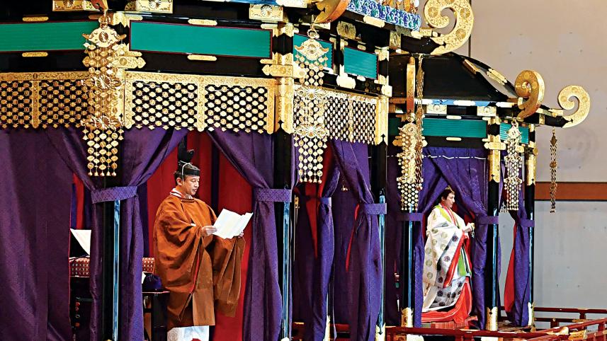 japan throne.jpg
