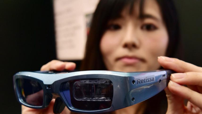 Used,incorrectly, laser pointers,can,damage,the retina,of the eye,cause,irreversible,vision loss,according to,researchers 