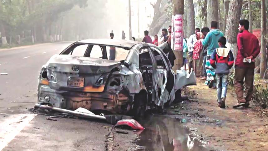 manikganj road crash.jpg