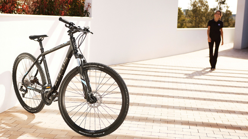Marcedes-Benz-bike.jpg