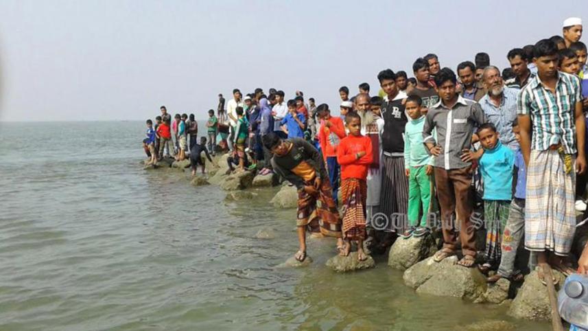 meghna-capsize.jpg