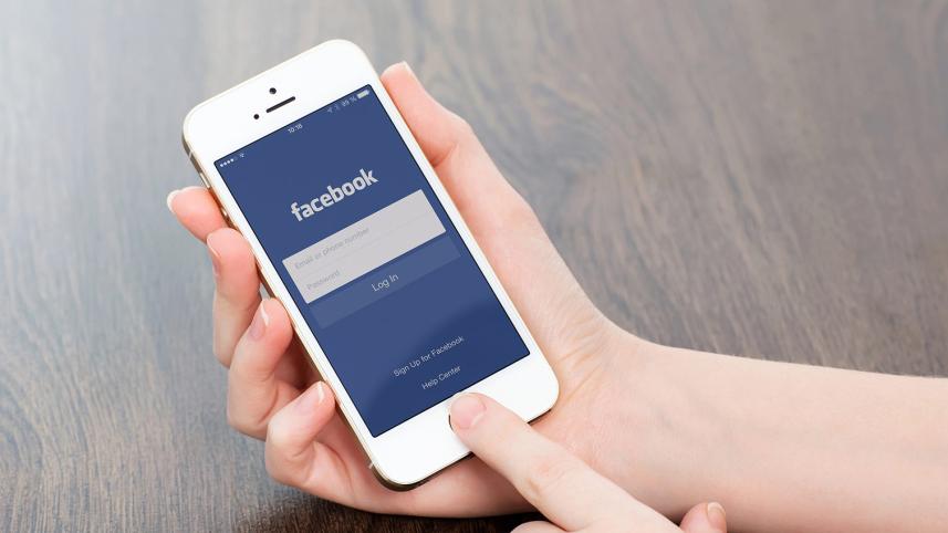 mobile facebook.jpg