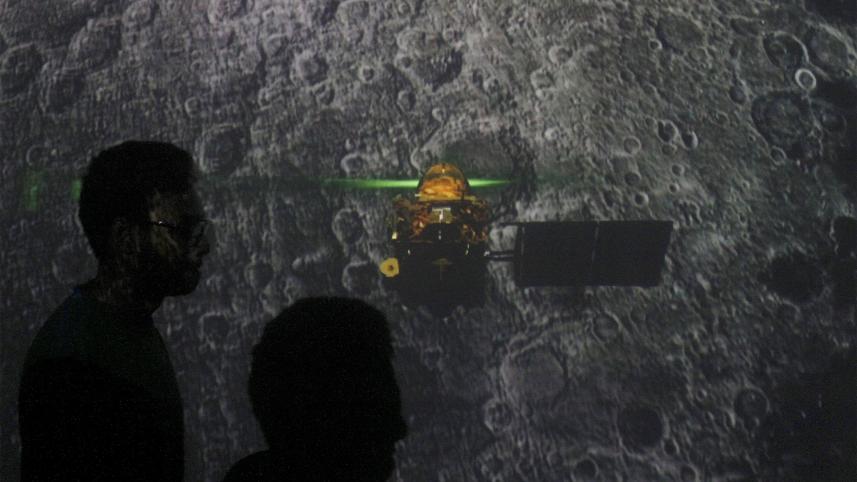 Moon-landing.jpg