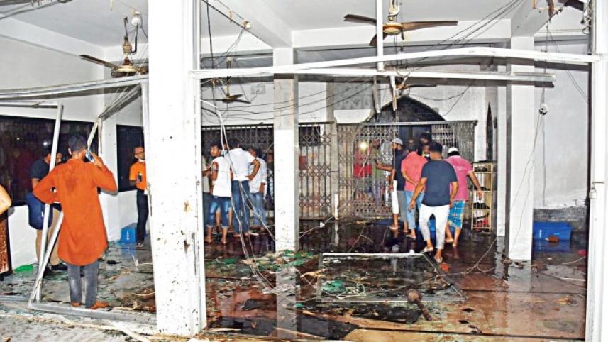 mosque-ac-blast-nganj_1.jpg
