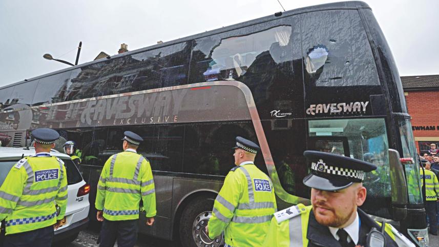 mu bus attacked.jpg