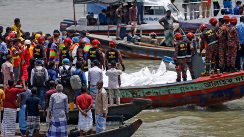 Murder-on-Buriganga.jpg