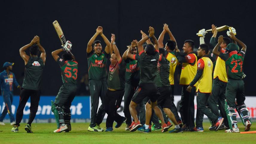 nagin nidahas trophy.jpg