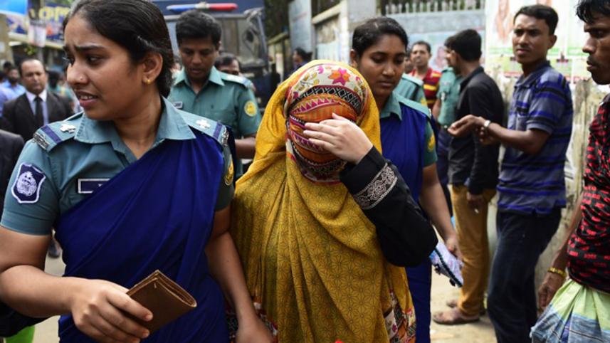 nritto-shahadat-afp-wb.jpg