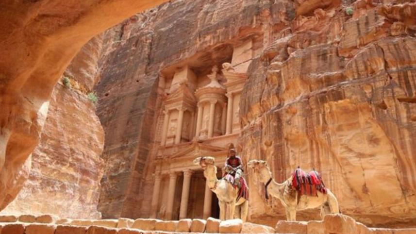 Petra wb.jpg