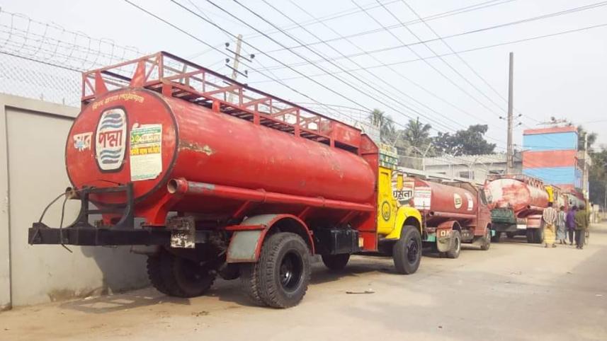 Petrol pump.jpg