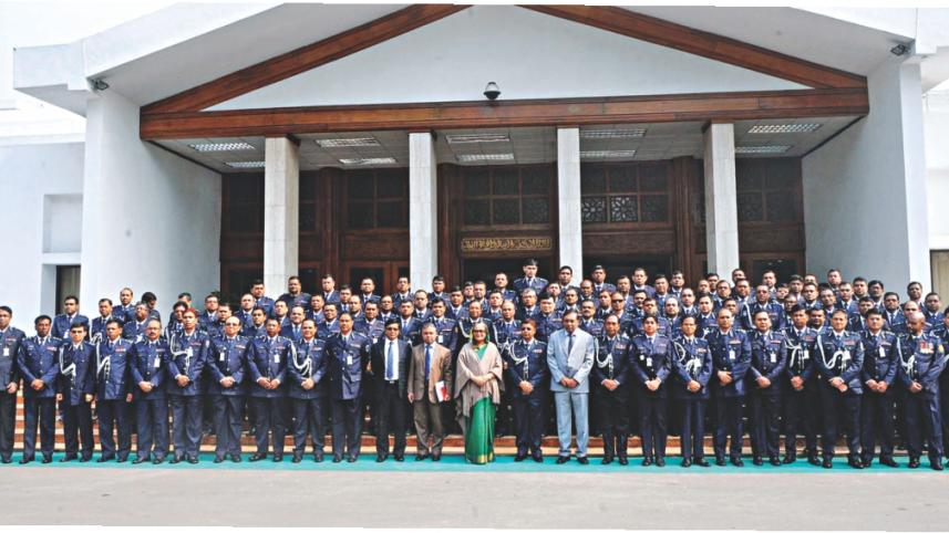 pm with cops.jpg
