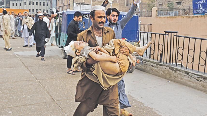 quake pakistan.jpg