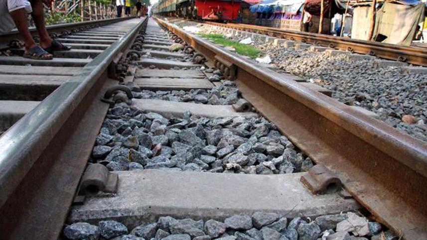 woman killed by train today