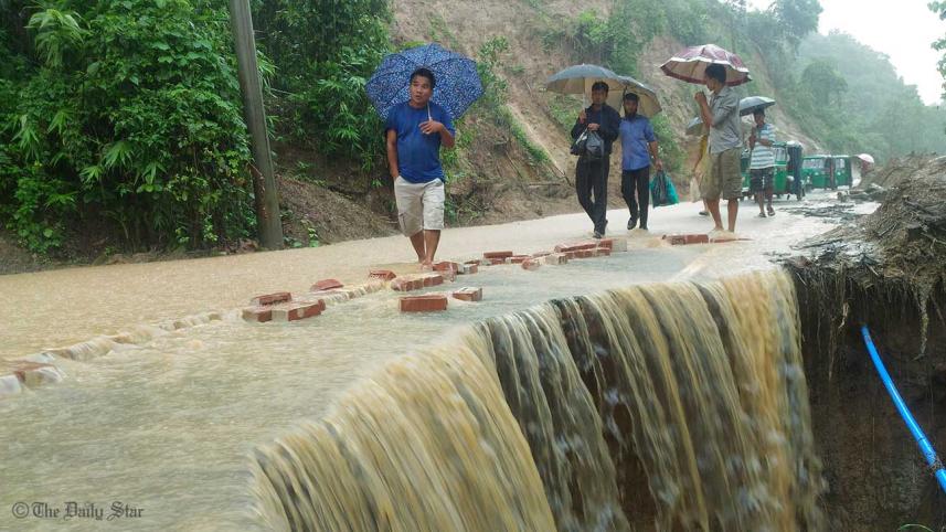 Rangamati-link-roadWB.jpg