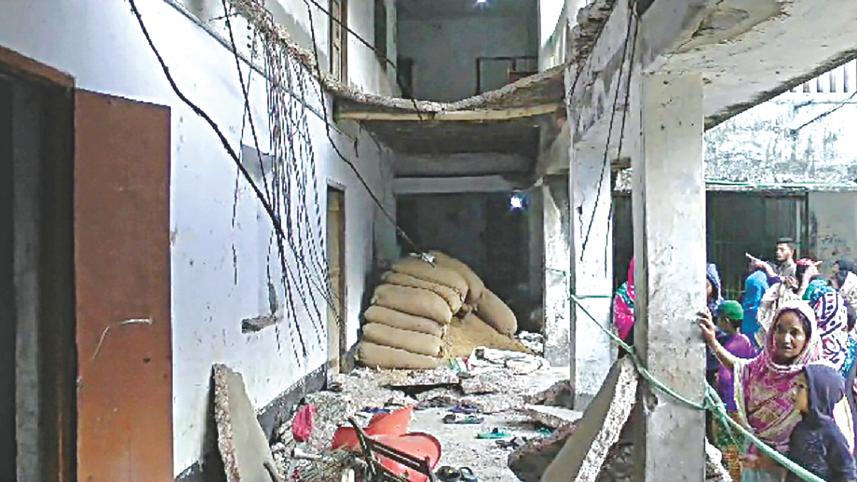 roof collapsed.jpg
