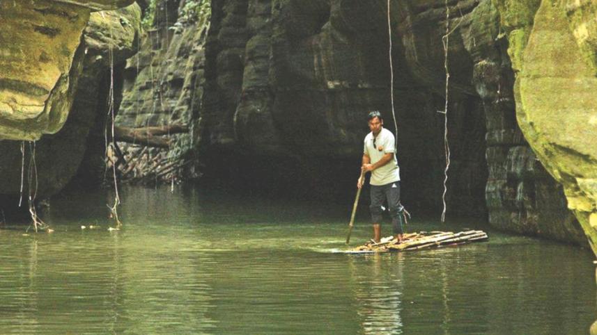 Runagchari cave.jpg