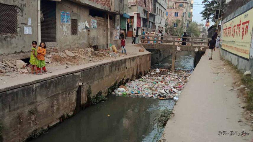 shahjadpur_drainage_canal.jpg