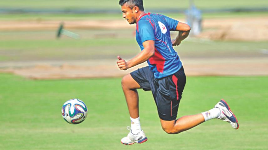 shakib football.jpg