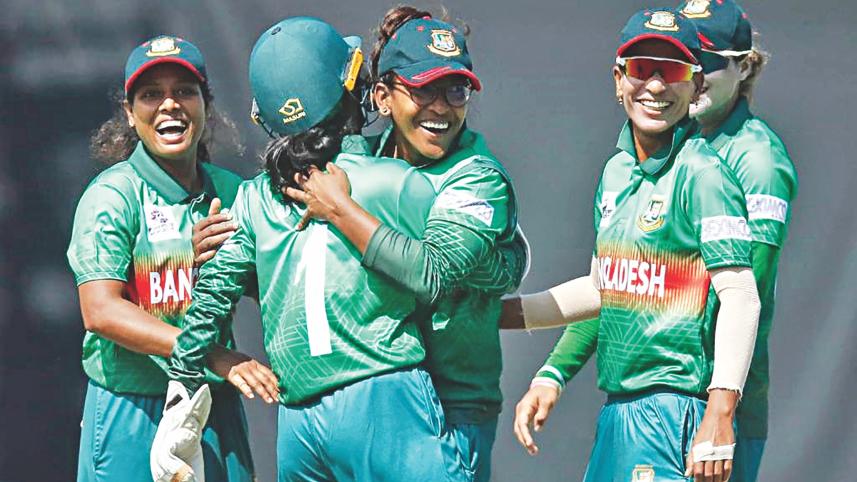 Tigresses.jpg