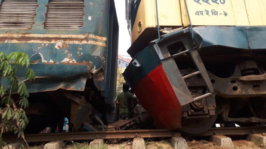 train crash 3.jpg