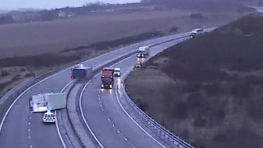 UK rain_lorries.jpg