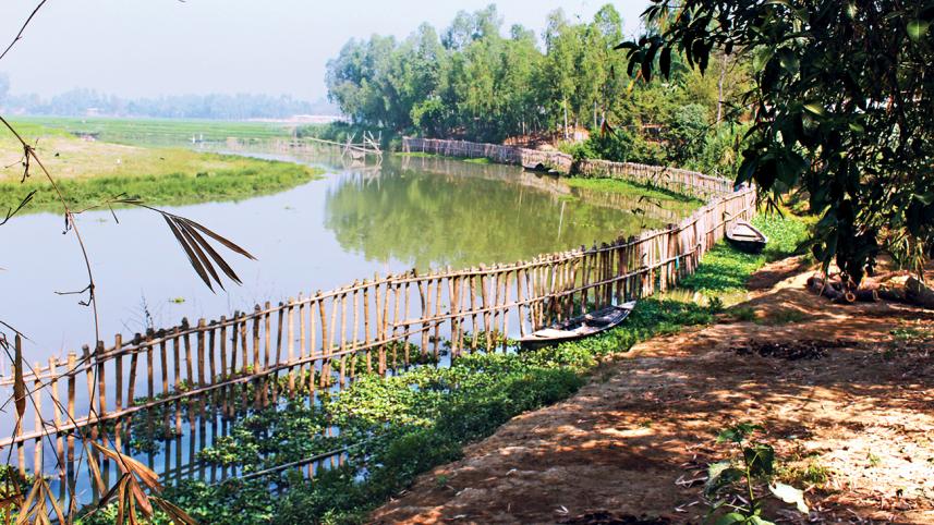 village canal 1.jpg