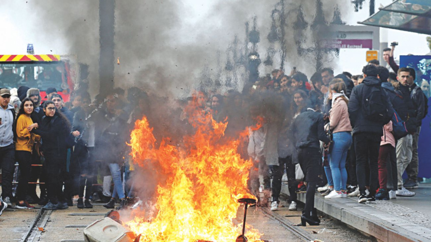 violent paris.jpg