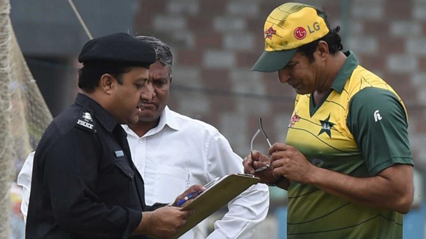 Wasim-Akram-attack-AFPWB.jpg