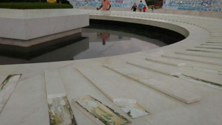 zia's-tomb.jpg