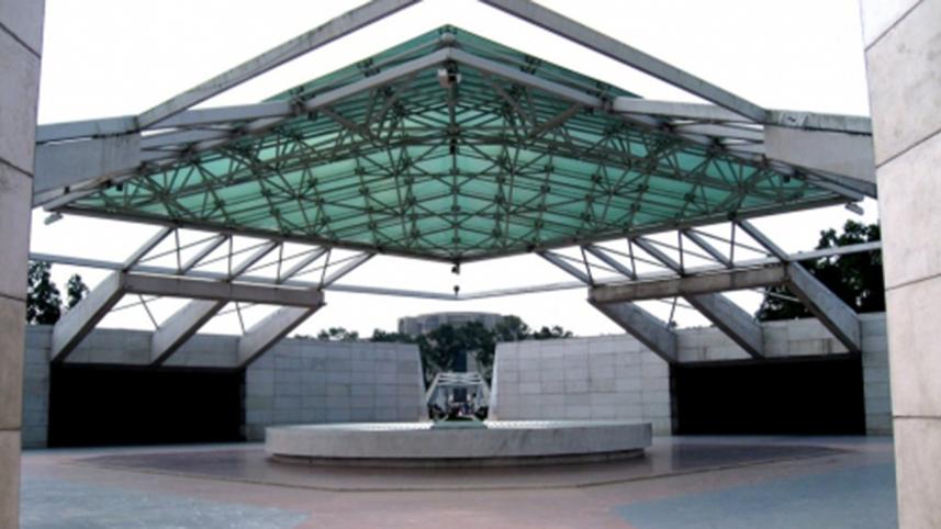 Zia's grave.jpg
