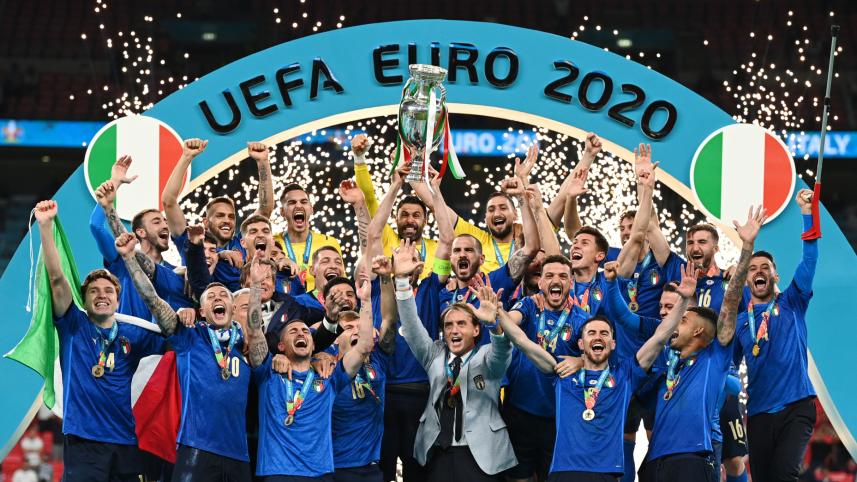 italy_trophy_1.jpg