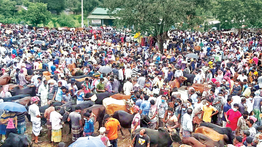 traders-and-customers-gather.jpg