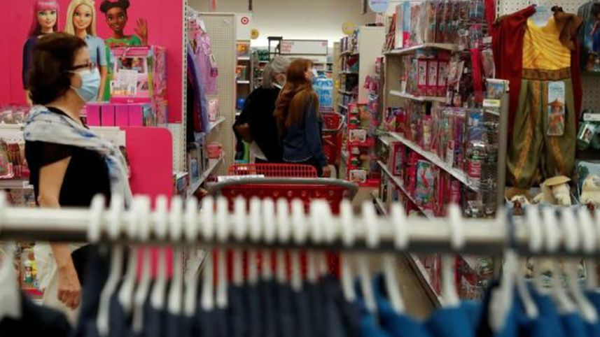 us-consumer-spending-rises-solidly.jpg