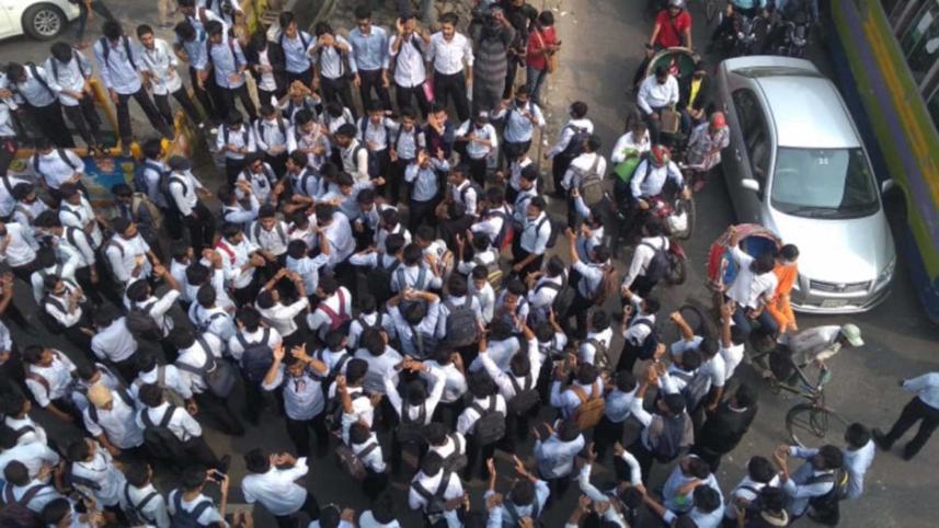 student-protest-safe-road.jpg