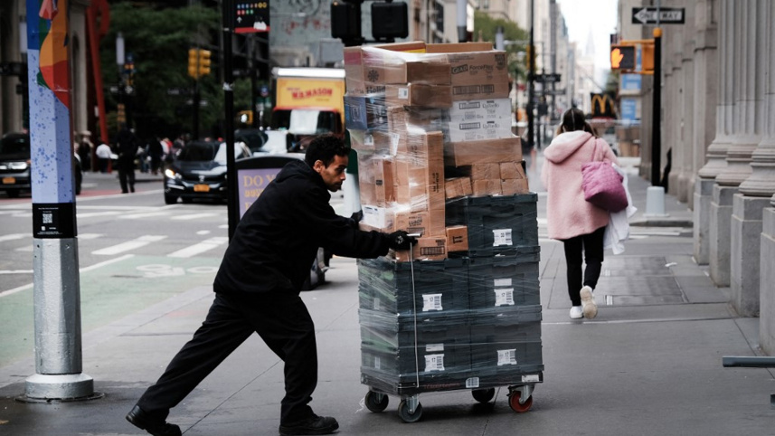 us-economy-strength-2.jpg