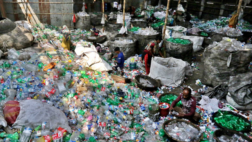 mismanagement-of-plastic-waste.jpg