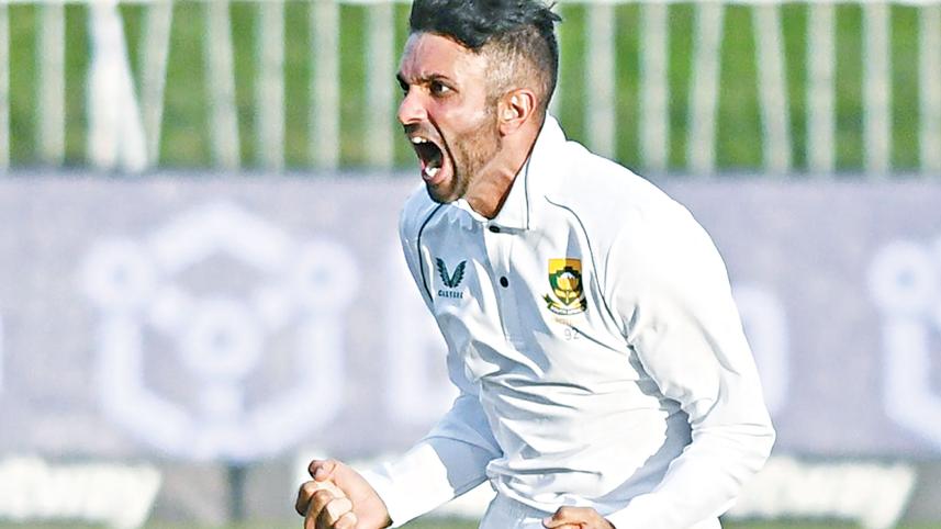 keshav-maharaj-1.jpg