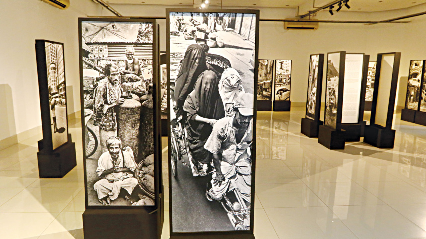 vertical-panoramic-exhibition-4.jpg