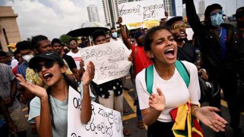 bankrupt-sir-lanka-allows.jpg