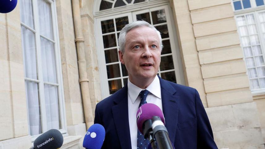 france-working.jpg