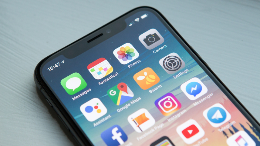 Social media stocks plummet
