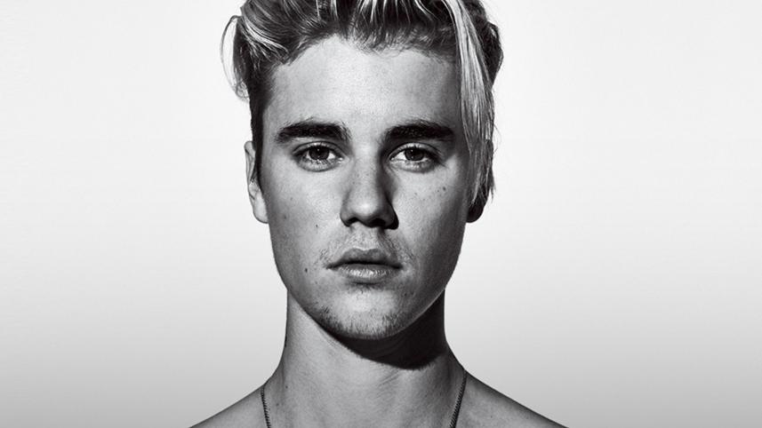 man-crush-3-times-justin-bieber-made-style-statement-in-printed-top-wear-2.jpg