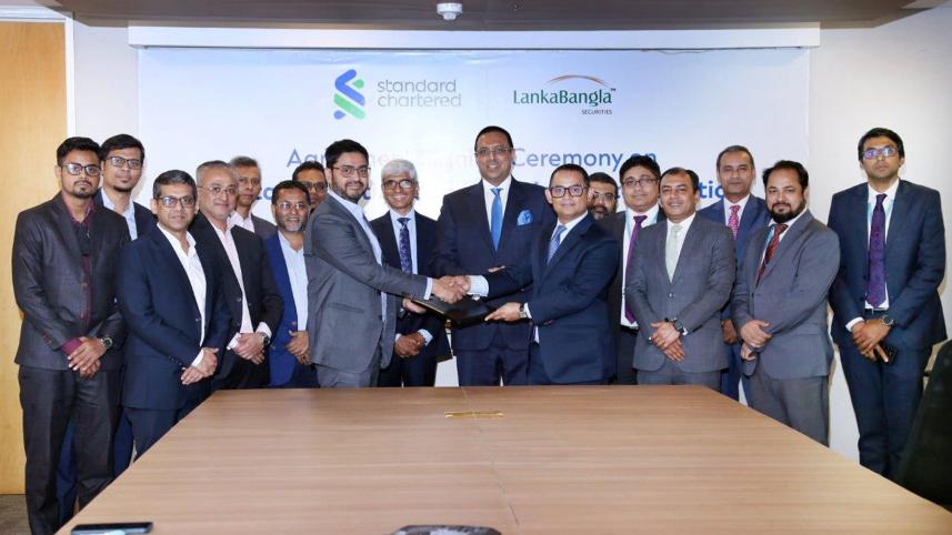 standard-chartered-bangladesh-and-lankabangla.jpg