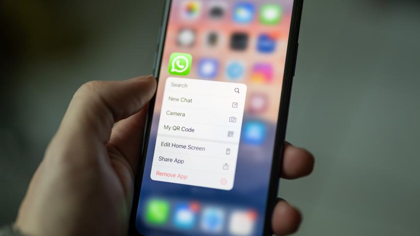 whatsapp down