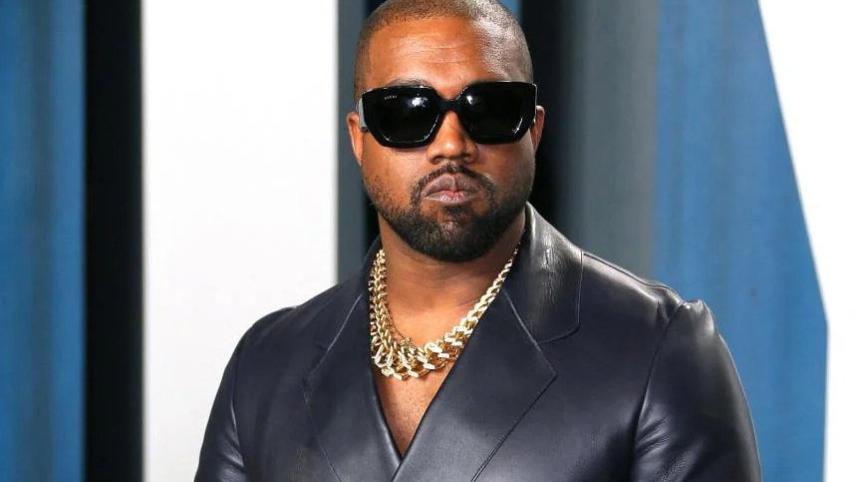 ezgif.com-gif-maker_43.jpg