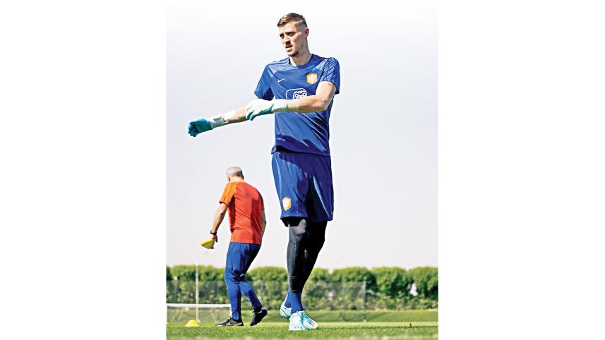 netherlands-goalkeeper.jpg