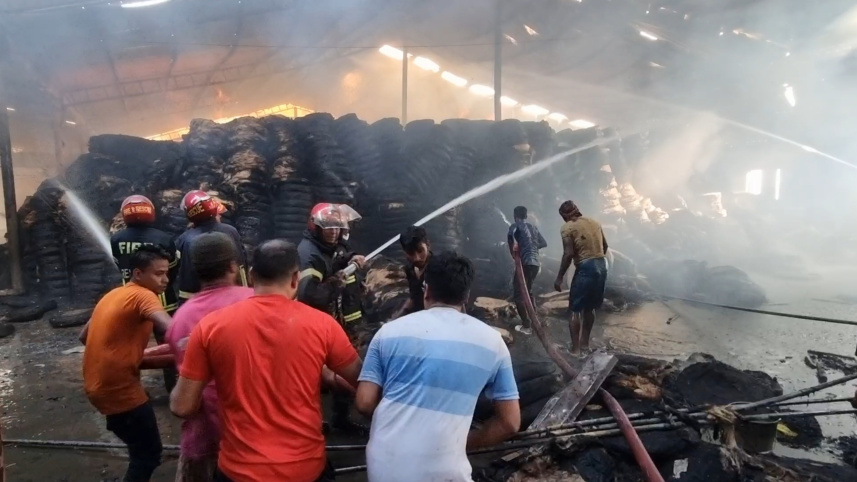 Jashore-jute-mills-fire.jpg